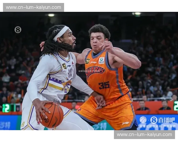 巅峰对决，剑指星辰：小牛vs快船直播，点燃篮球激情！